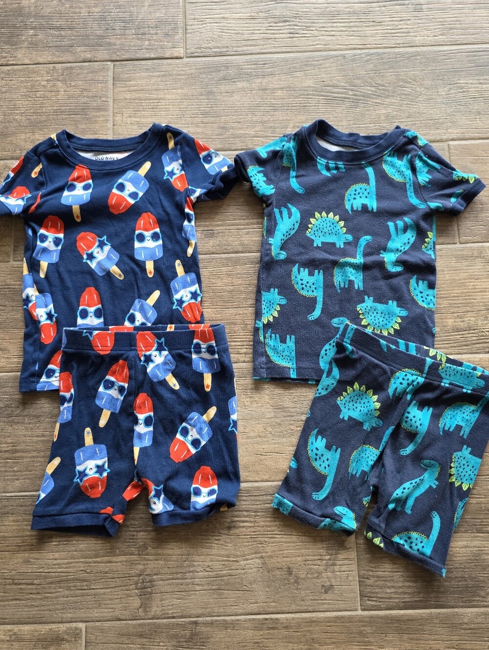 Two Sets 3T